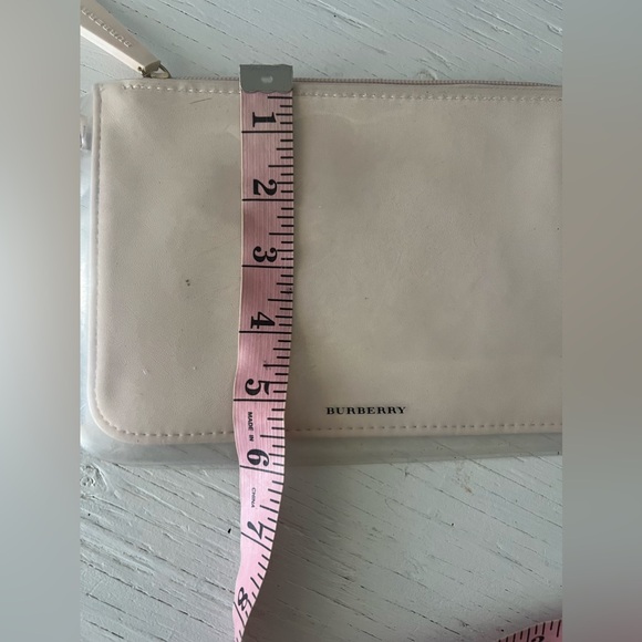 BURBERRY Makeup Bag - Picture 6 of 6